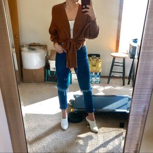 Front tie sweater / cardigan size small. Like new.